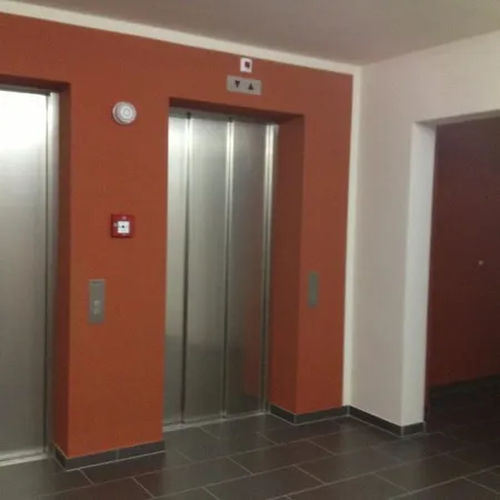 Am Zwinger Apartment *