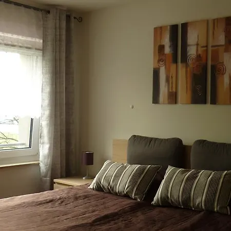 Am Zwinger Apartman *